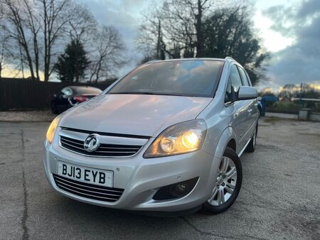 VAUXHALL ZAFIRA 1.8 16V Design Euro 5 5dr (SNav)