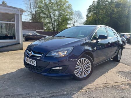 VAUXHALL ASTRA 1.4 16v Excite Euro 5 5dr